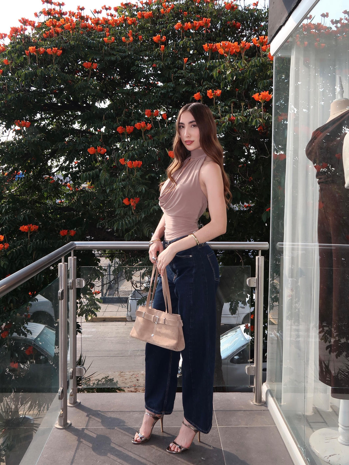 Blusa Halter pecho holgado