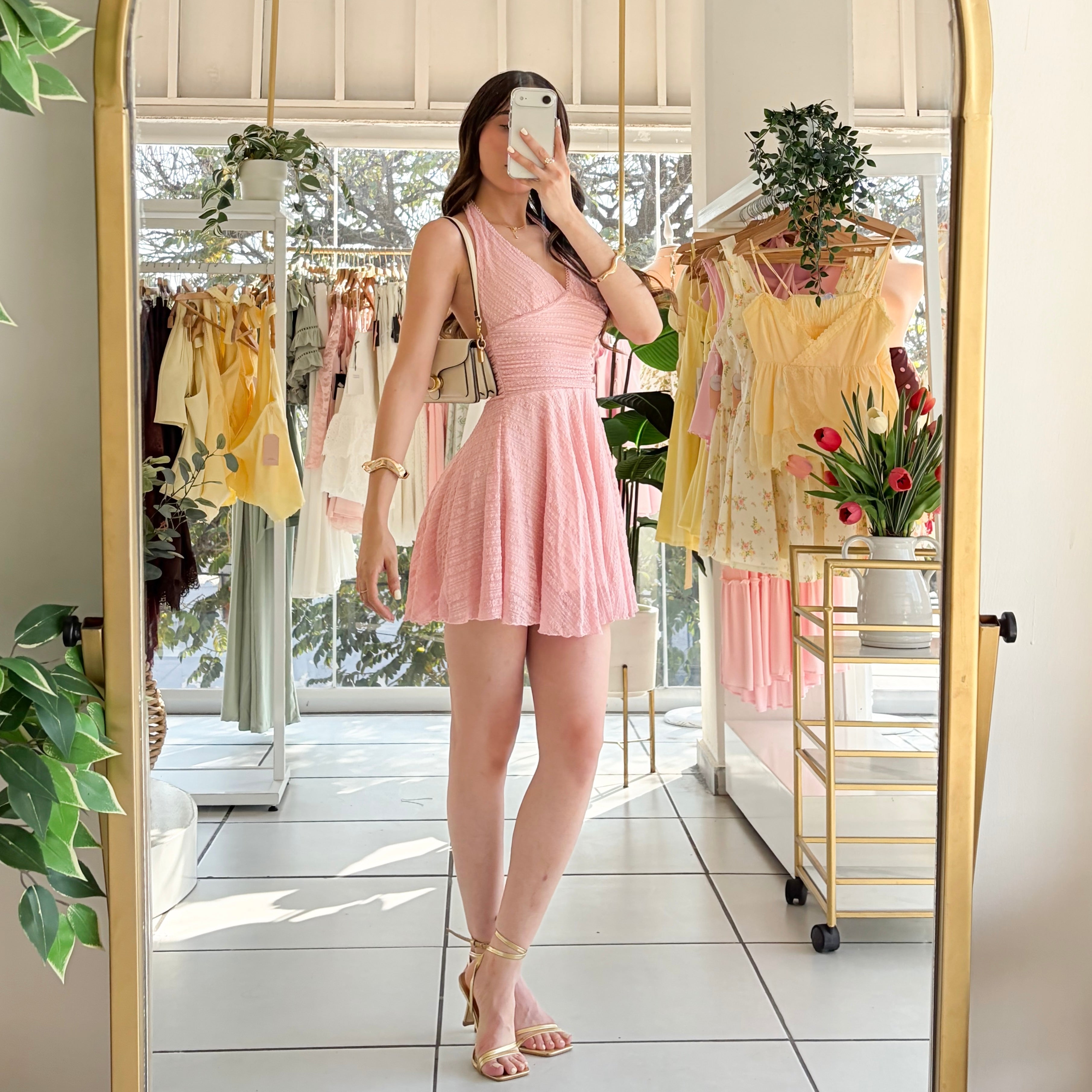 Vestido halter encaje