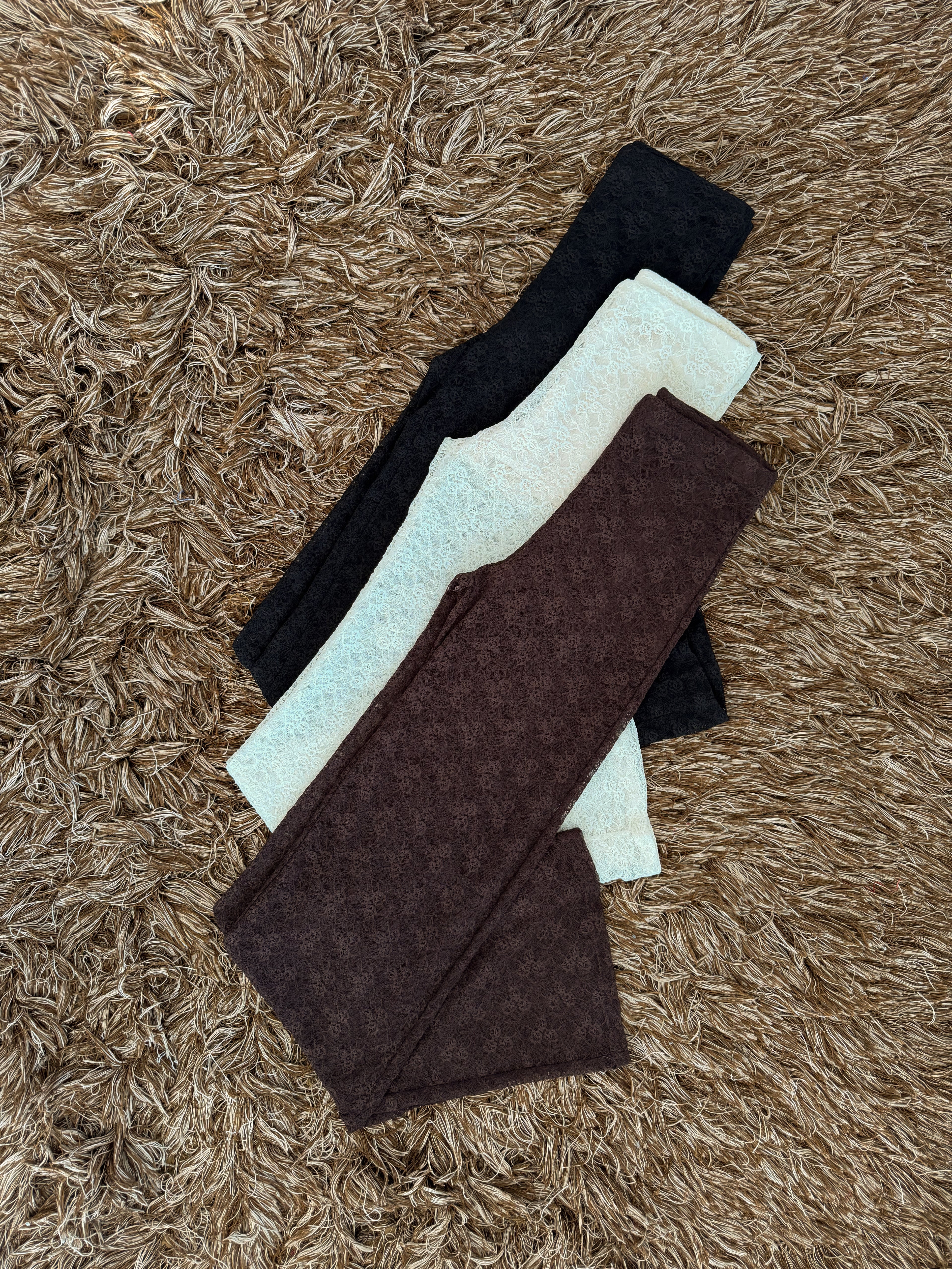 Pantalón encaje