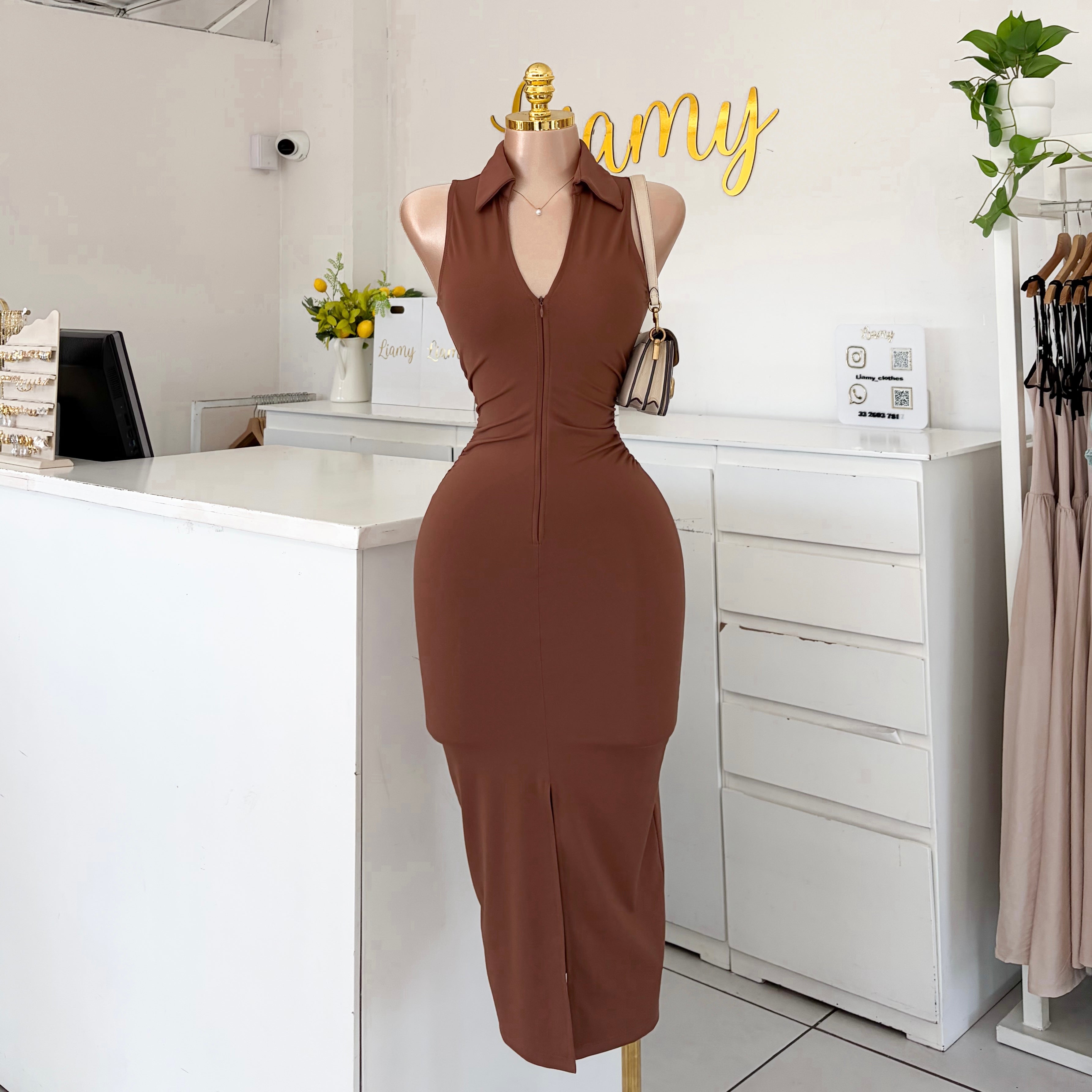 Vestido cuellito Cierre
