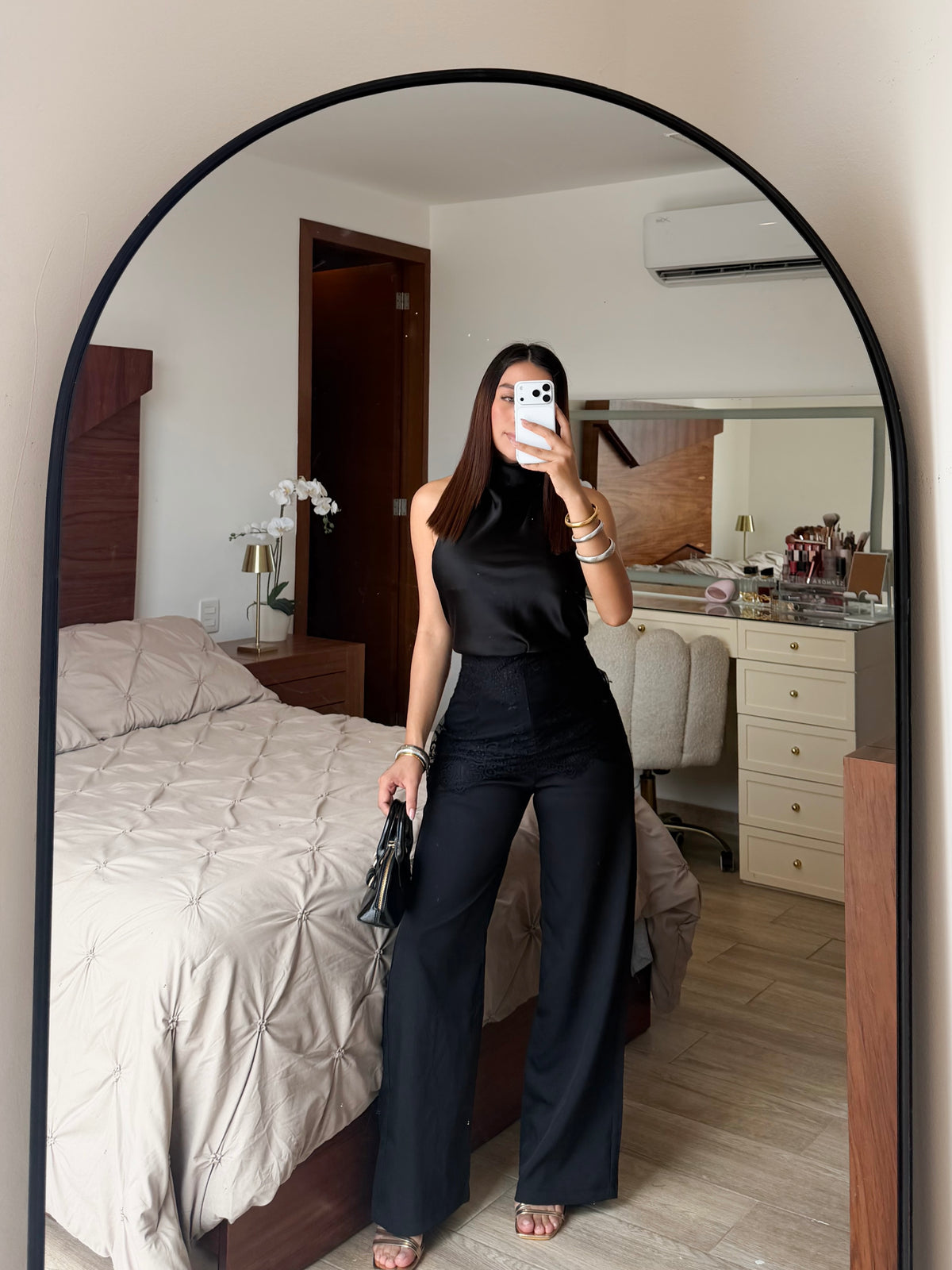 Pantalón liso encaje