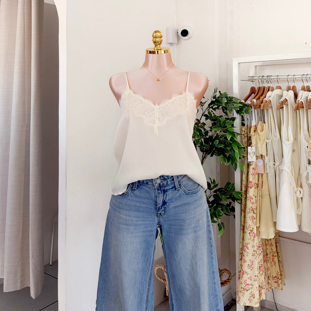 Blusa pecho encaje