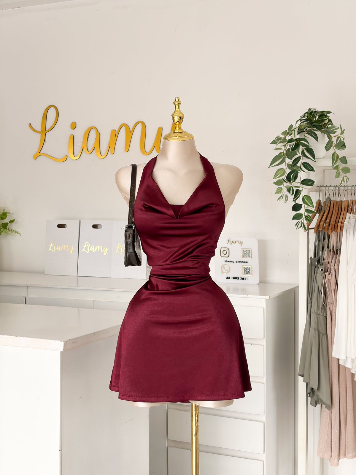 Vestido Halter satén