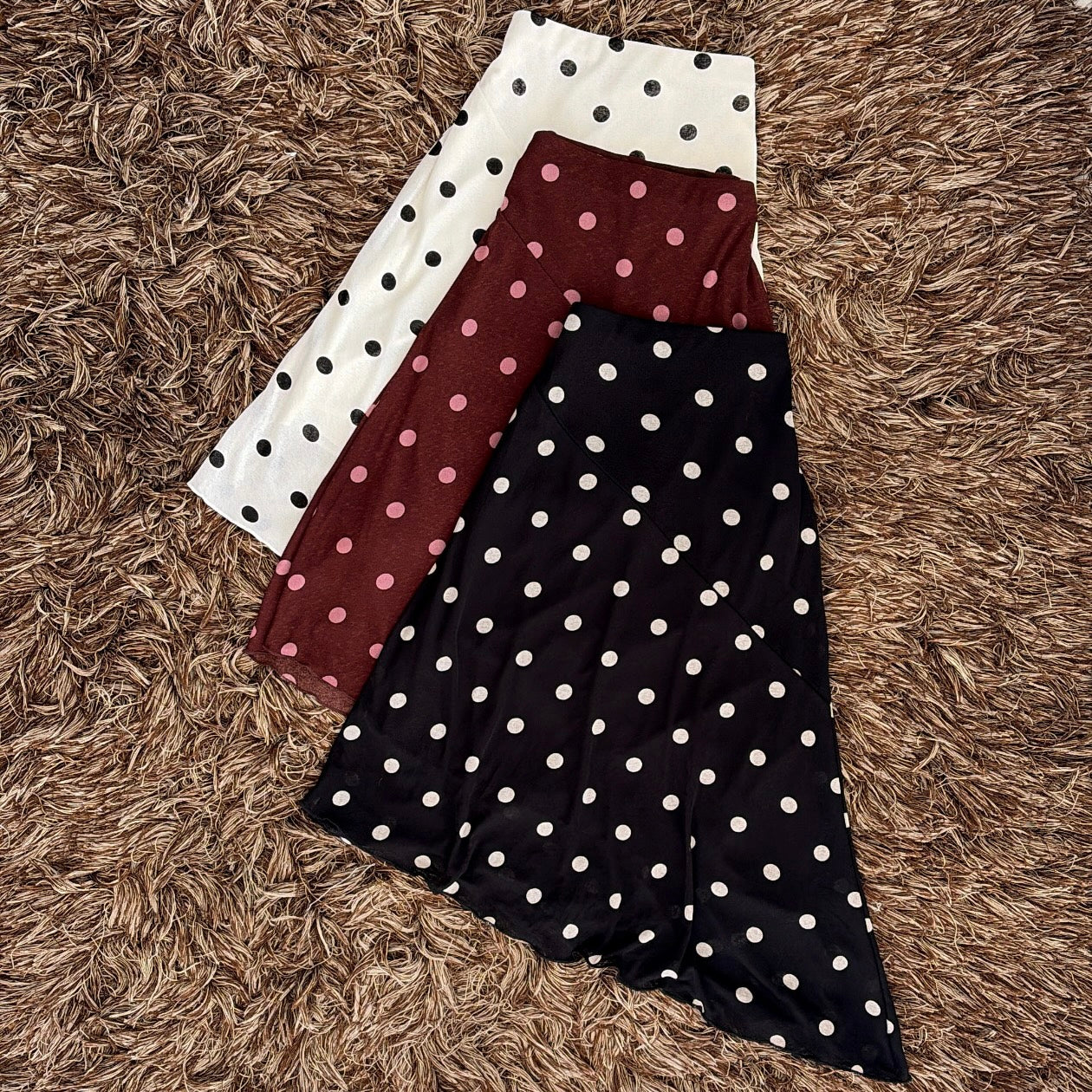 Falda puntos asimétrica