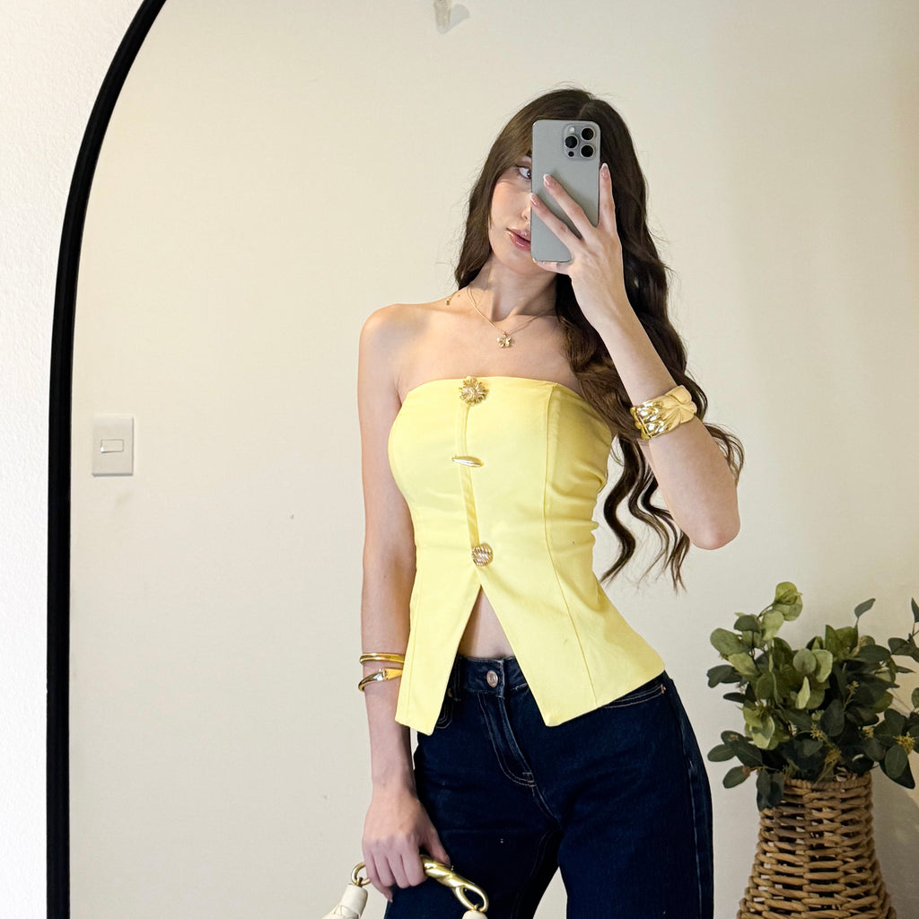 Blusa botones figuras