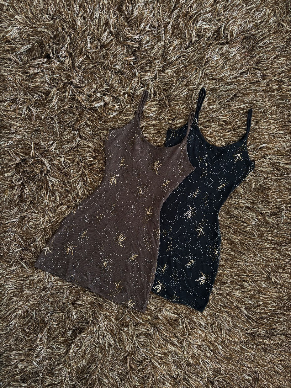 Vestido figuras chaquiras