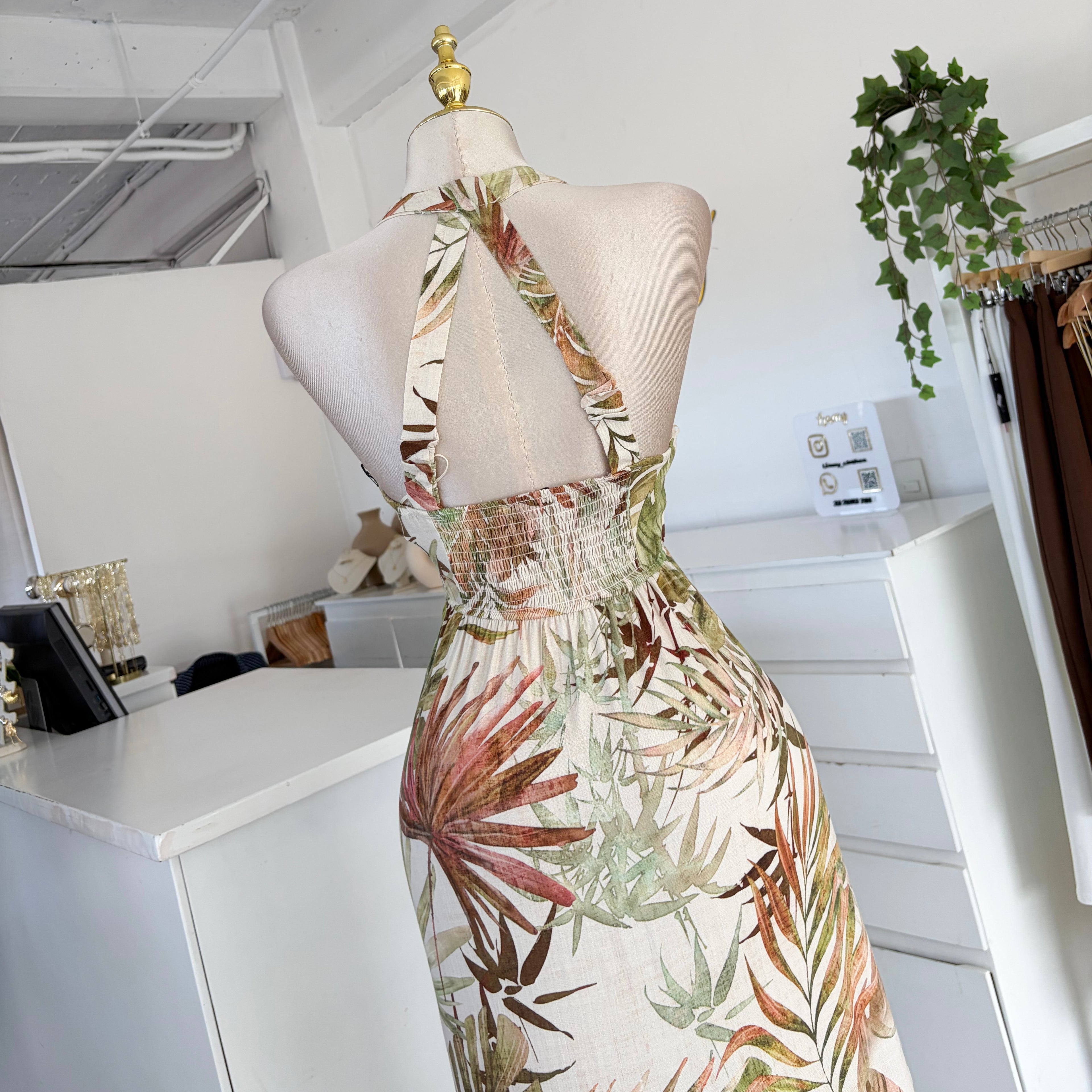 Vestido hebilla madera