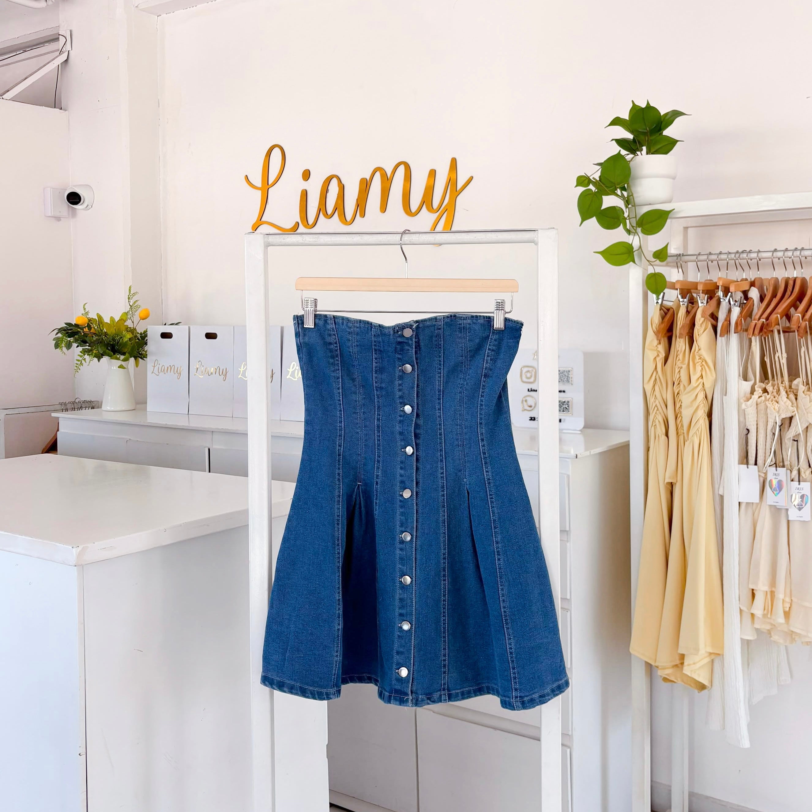 Vestido Denim straple botones