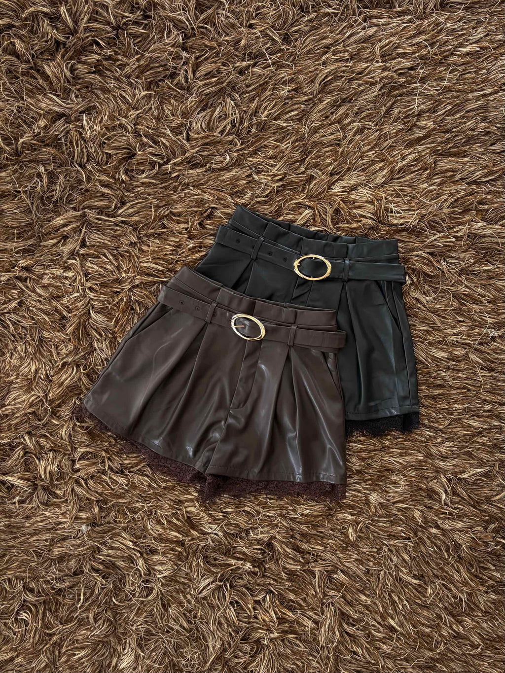 Short encaje cinto (Incluye cinto)