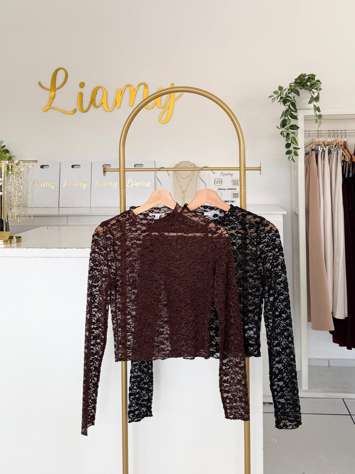 Blusa encaje  manga larga