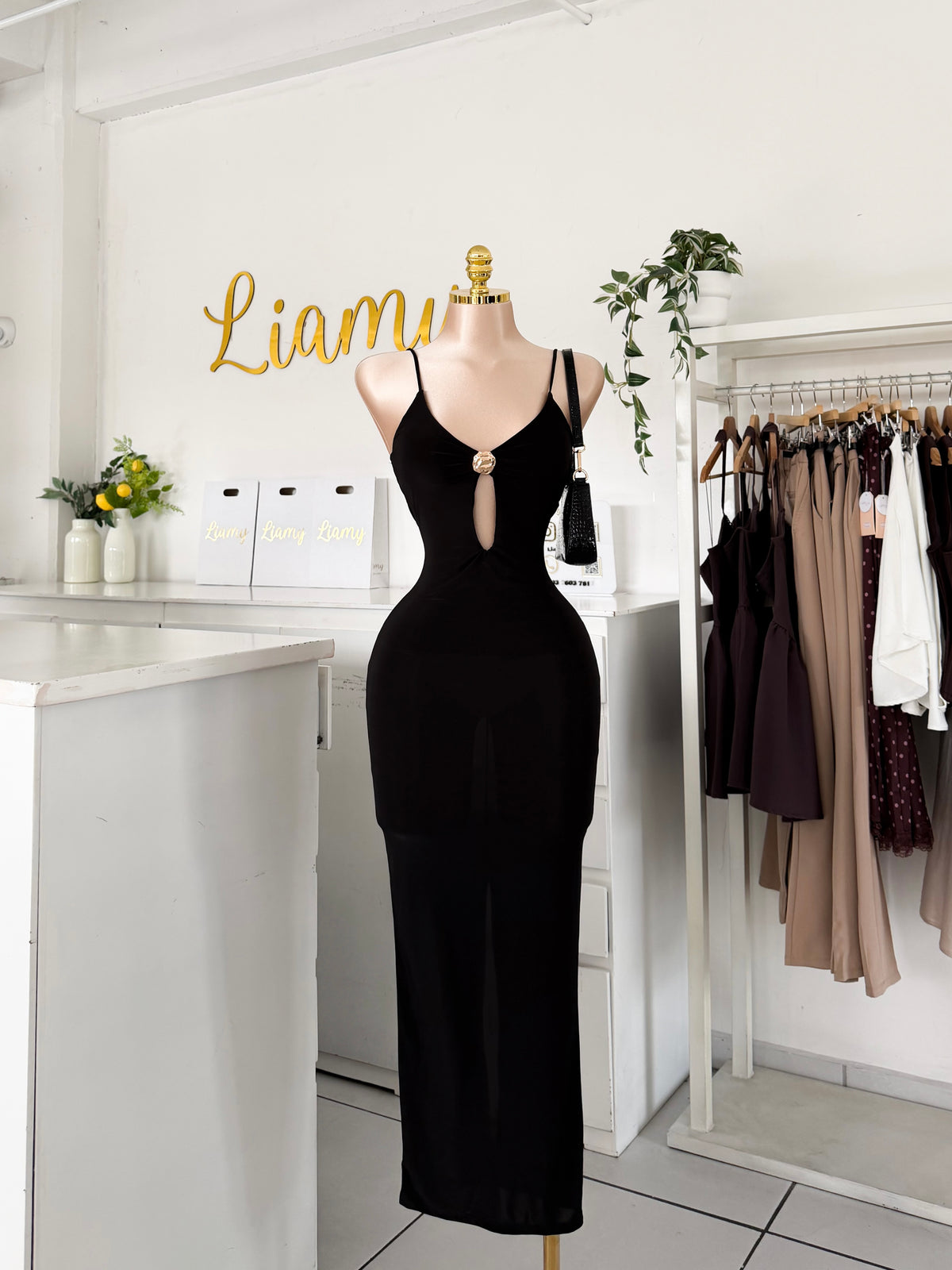 Vestido hebilla pecho
