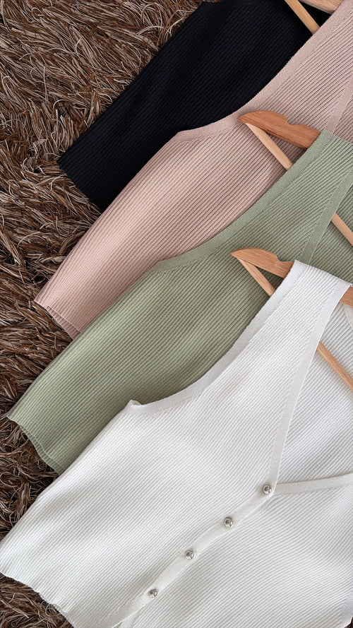 Blusa canele botones dorados
