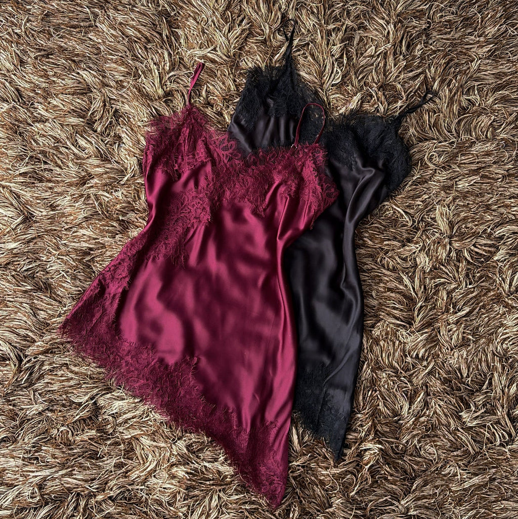 Blusa encaje asimétrica