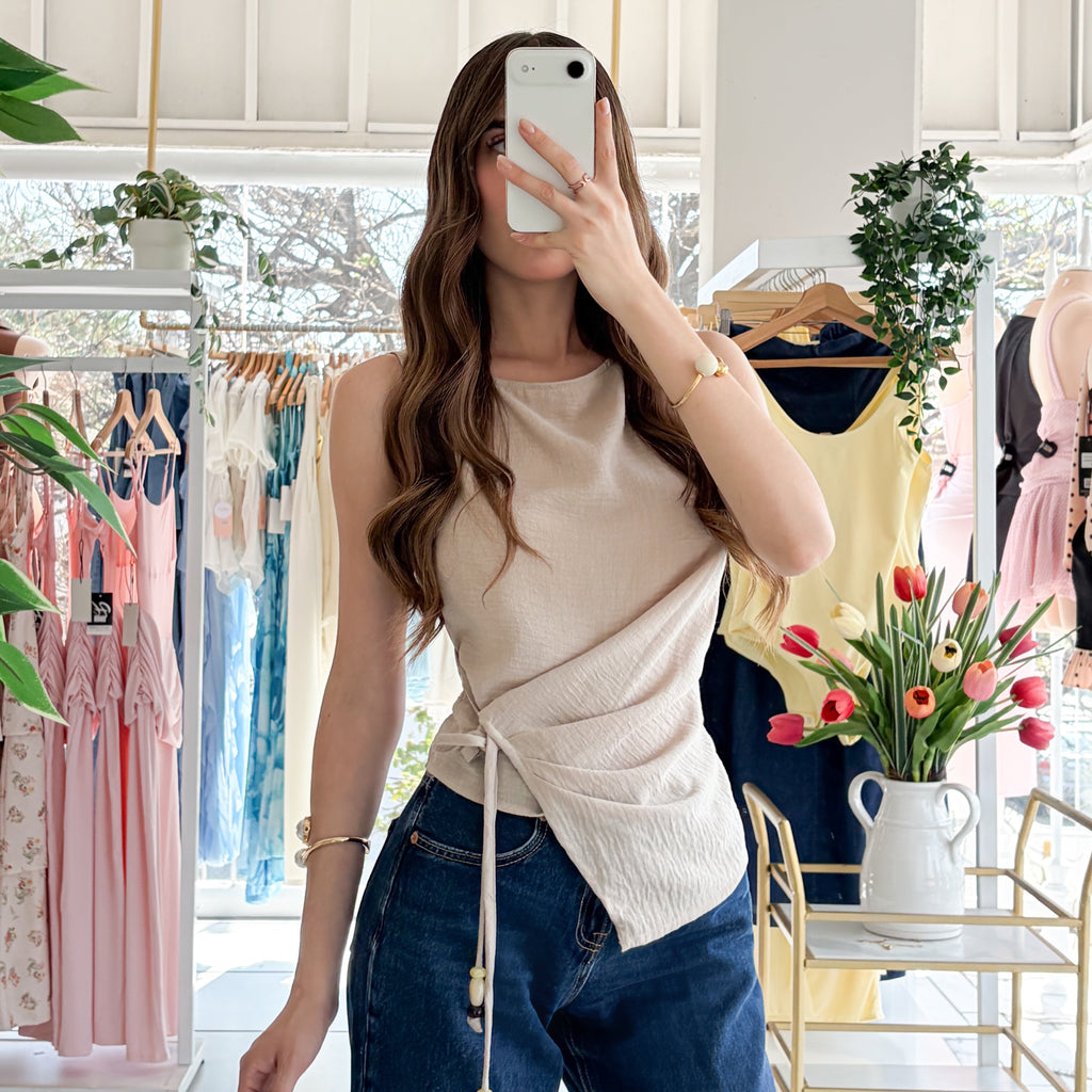 Blusa simétrica tiras