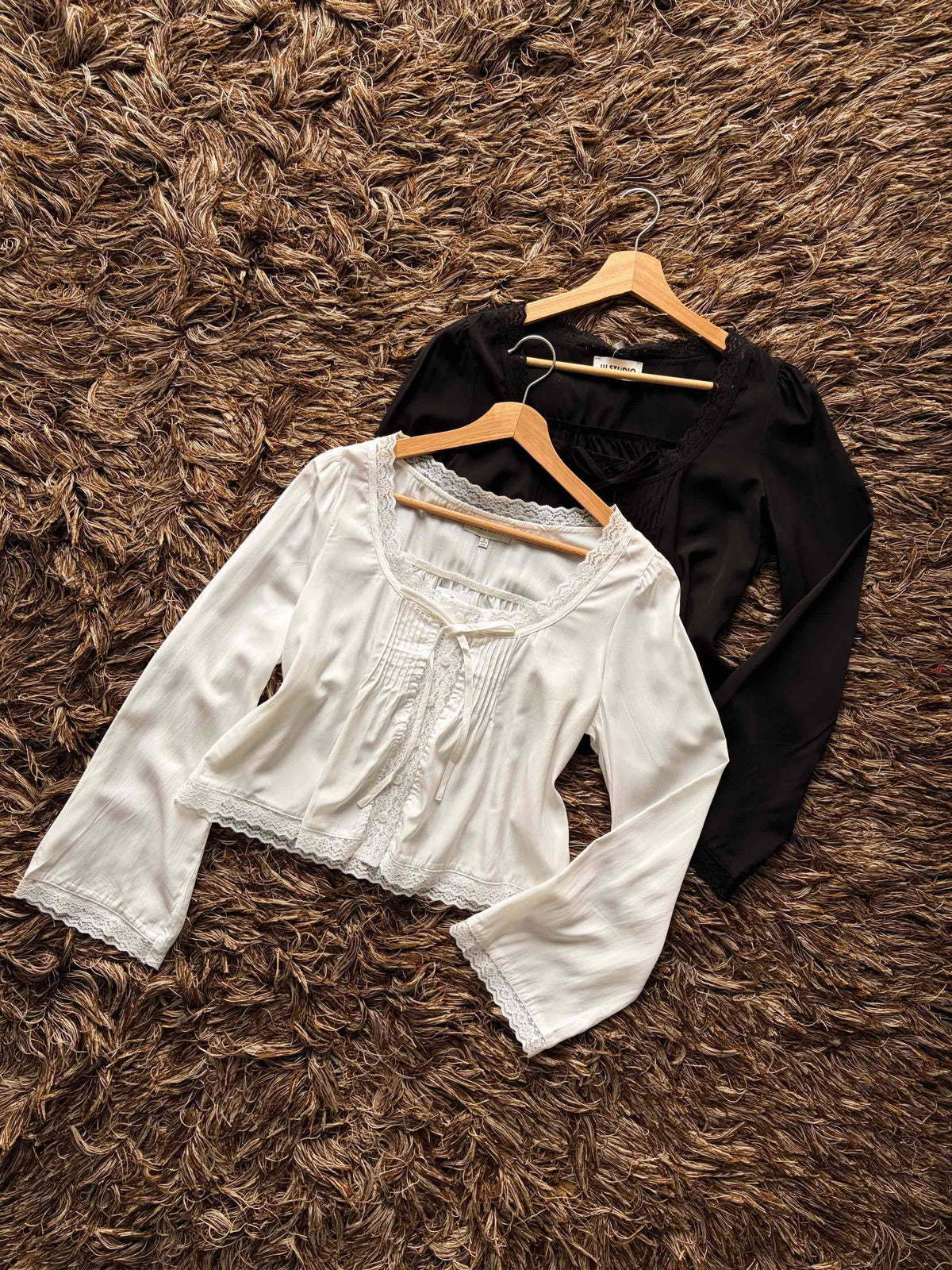 Blusa detalles encaje