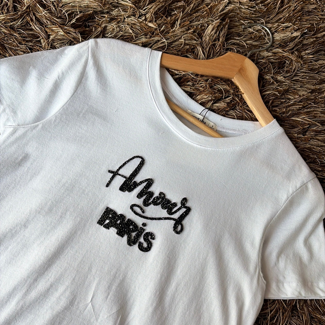 Blusa letras brillos
