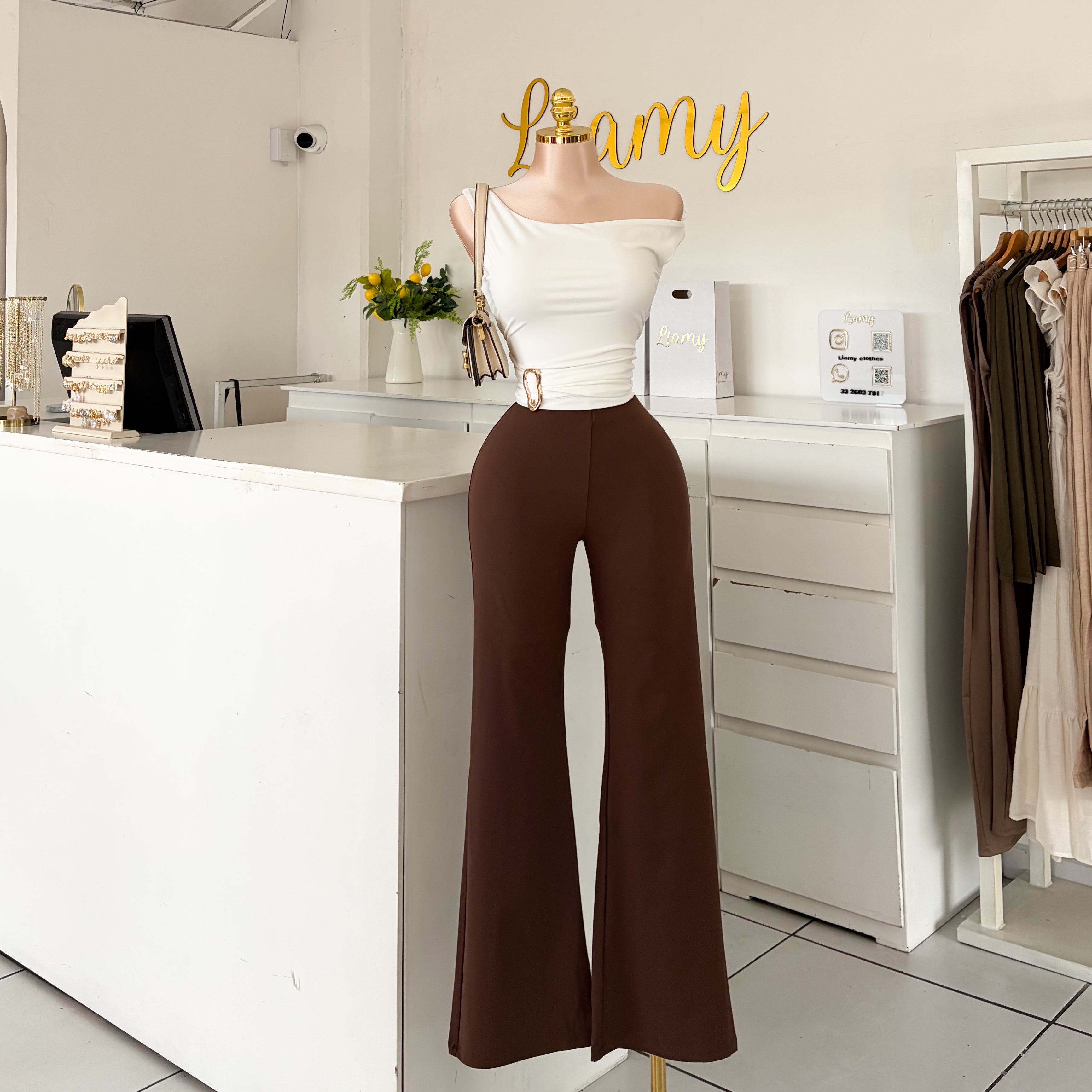 Pantalon tipo malla