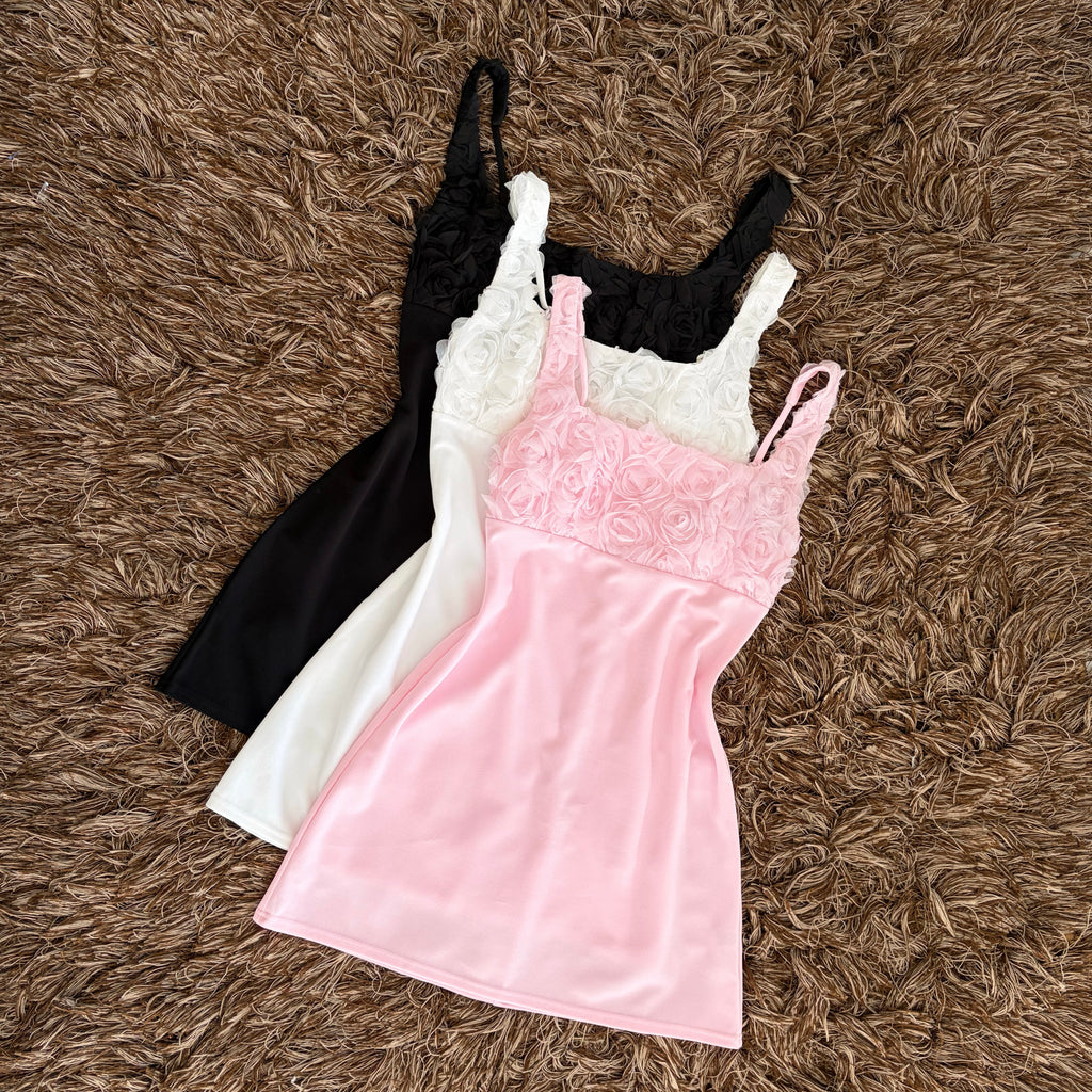 Vestido flores pecho mesh