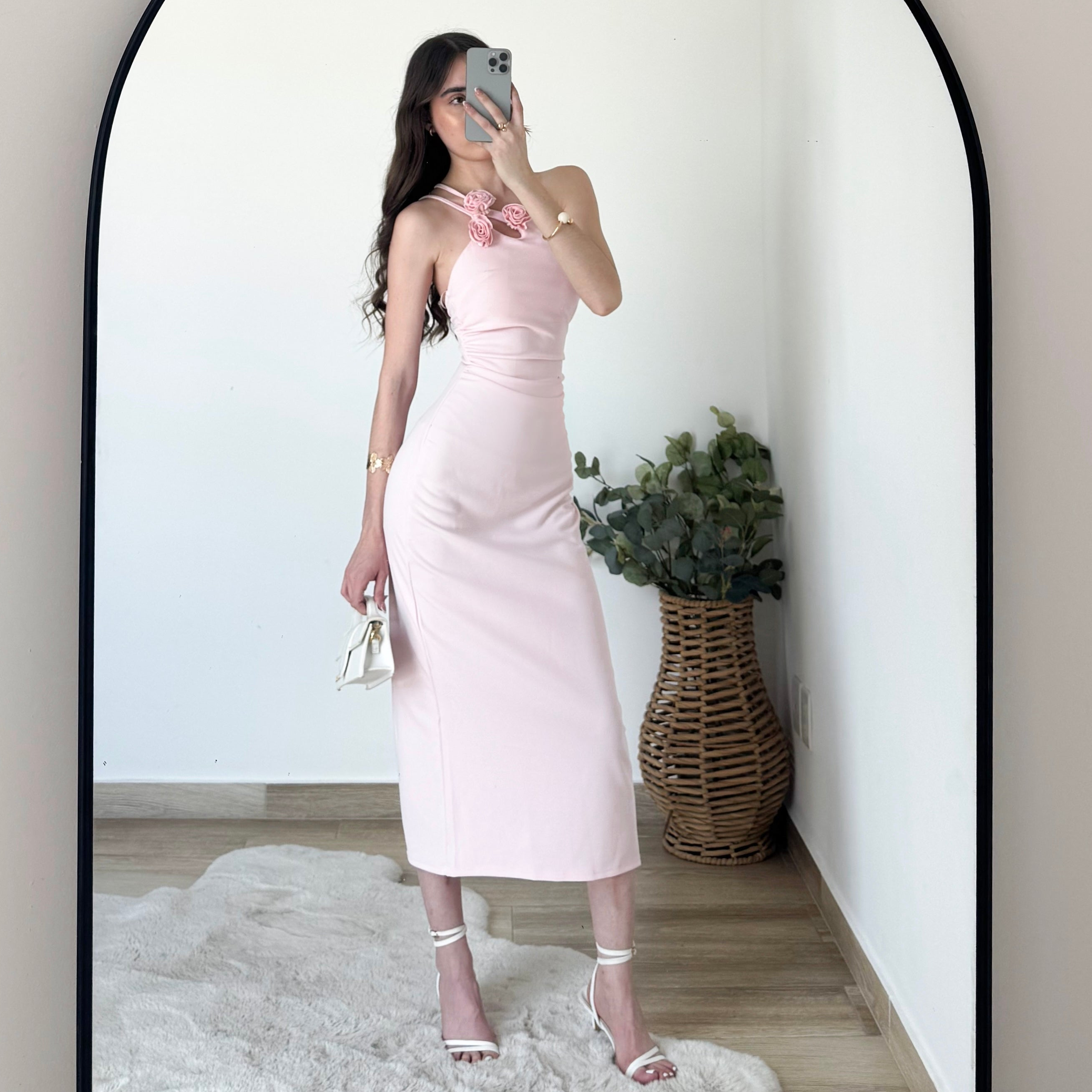 Vestido 3 flores pecho