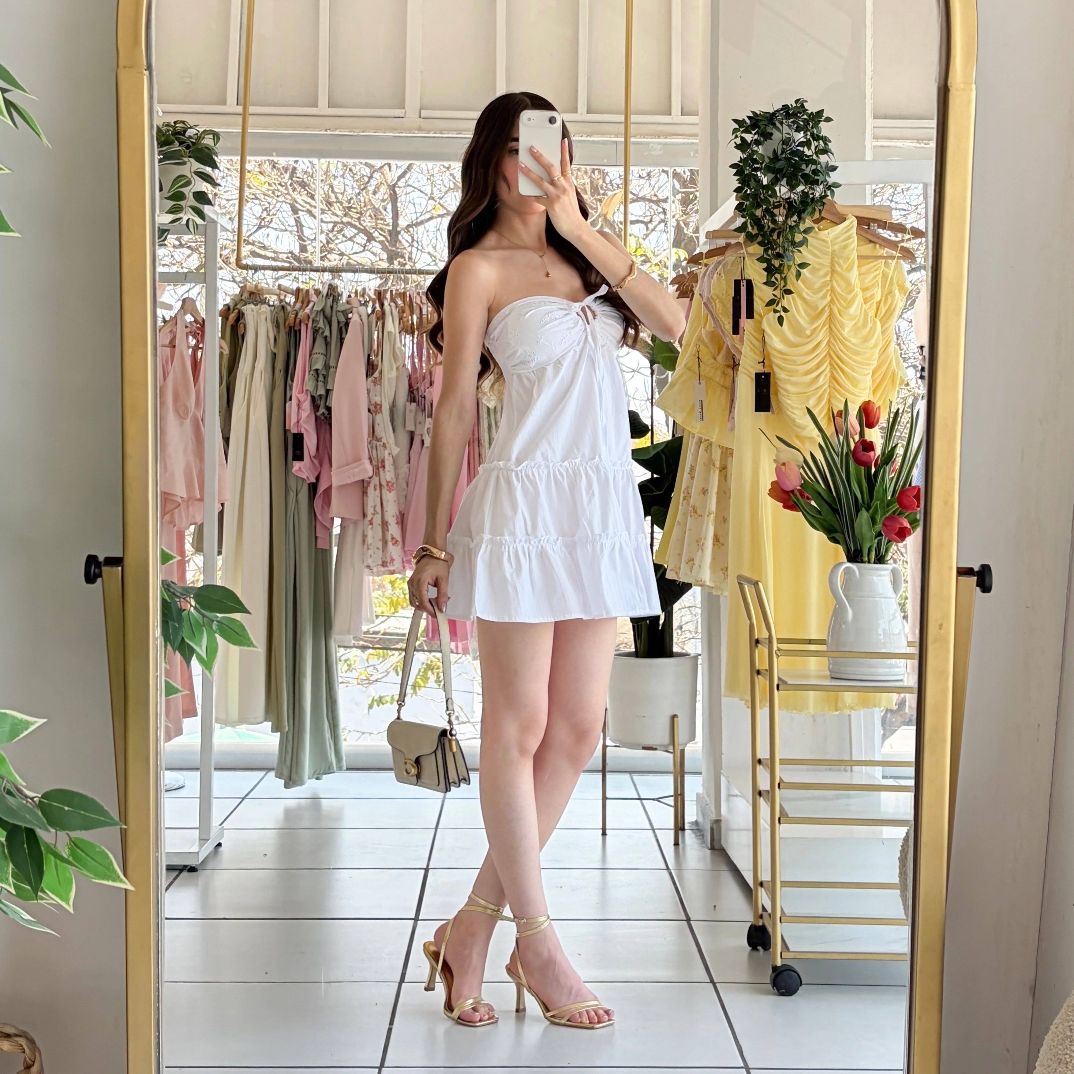Vestido straple corto