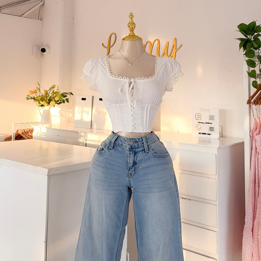 Blusa botones y encaje