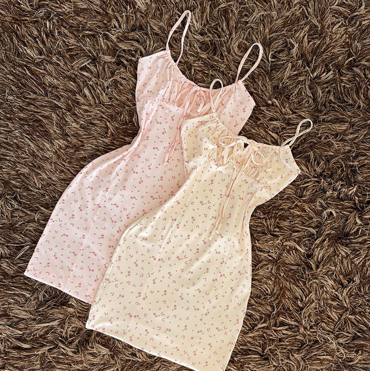 Vestido flores corto