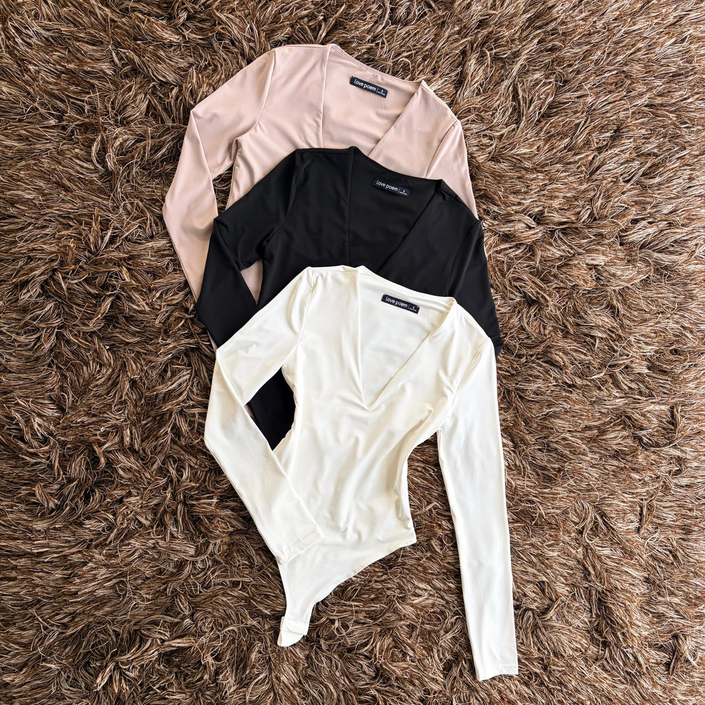 Pantiblusa manga larga “V”